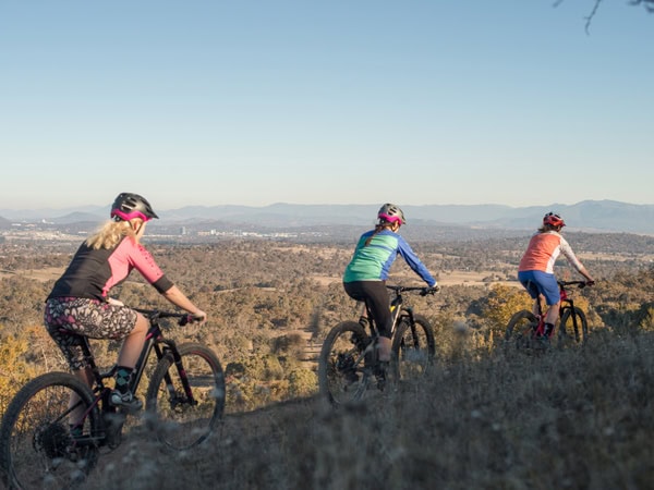 cyclists navigating the Canberra Centenary Trail