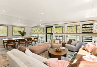 the living room interior of Horizontal Falls Accommodation at Jet Wave Pearl