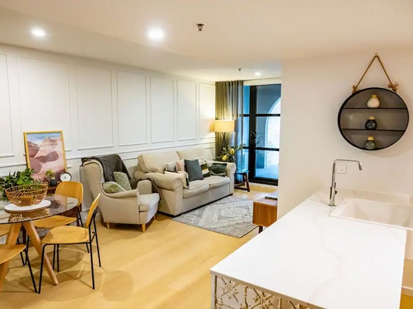 a chic and cosy Airbnb, Two Bedroom On Lonsdale Street, Braddon