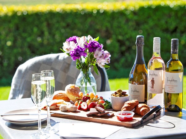 a sparkling brunch at Audrey Wilkinson, Hunter Valley