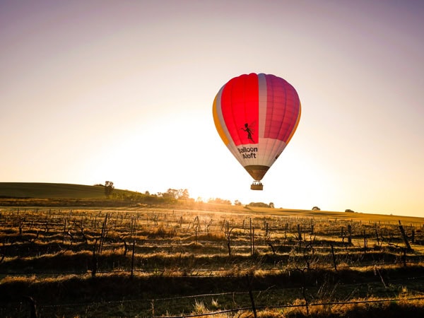 hot air ballooning over the Hunter Valley with Balloon Aloft