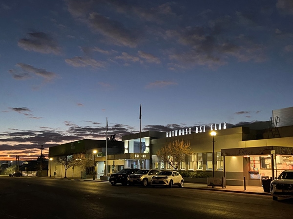 Bathurst RSL at night
