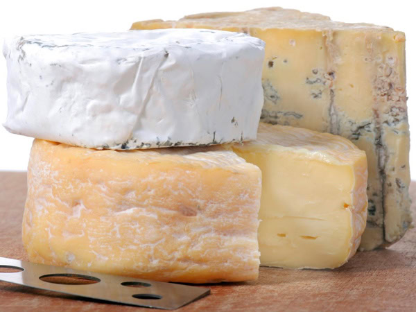 different cheese varieties at Hunter Valley Cheese Company