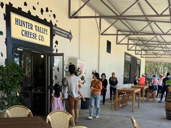 people entering Hunter Valley Cheese Company