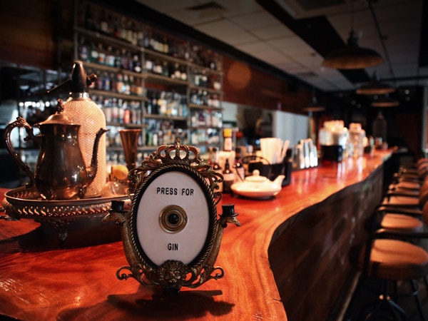 the bar counter at Charlies of Darwin