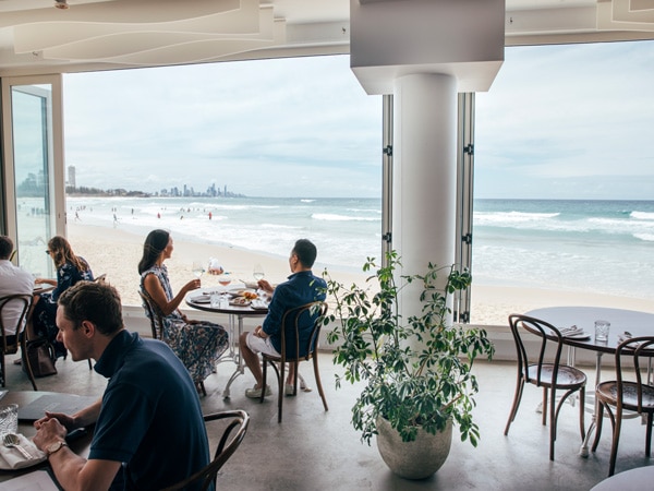 dining by the beach at Burleigh diner, Rick Shores