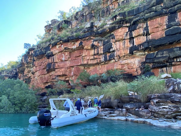 cave art rock scramble in the Kimberley with Discovery One