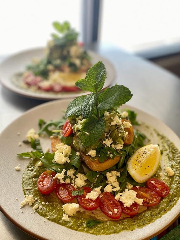 smashed avocado dish at Dragonfly Cafe