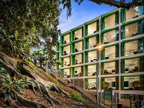 the serviced apartments at Quests Mounts Bay Road