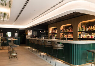 Maybe Sammy World's Best Bar