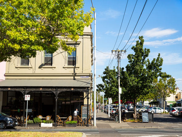 the tree-lined street of Rathdowne, Carlton