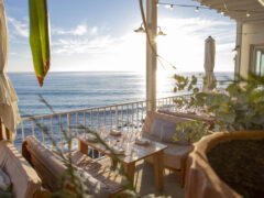 beachside dining at Burleigh Pavilion