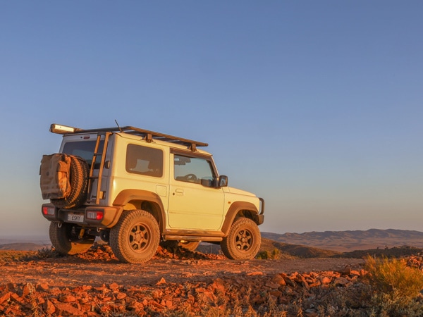 a 4wd driving along the Bendleby Ranges