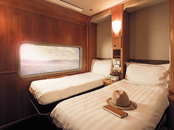 the JBRE Accommodation Platinum Service Cabin bed onboard the Great Southern