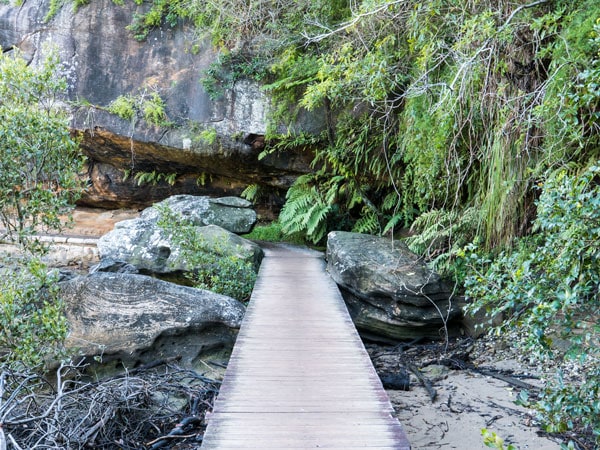 a wooden boardwalk along the Spit Bridge to Manly Coastal Walk