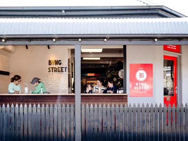 Shop front of Byng Street in Orange
