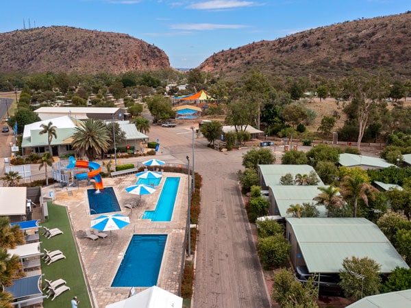 Aerial view of the grounds of Discovery Paks Alice Springs
