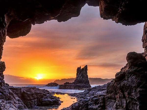Cathedral Rocks at sunset aloing Kiama Coast Walk