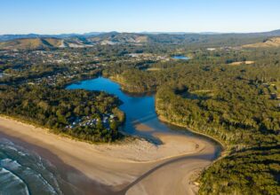 Woolgoolga Lake