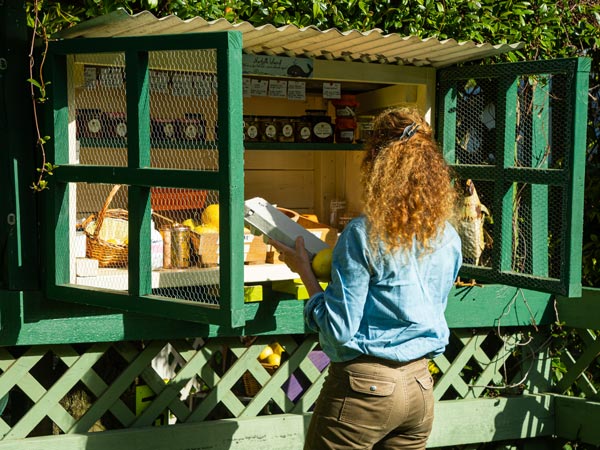 Local on Norfolk Island opens her roadside shop