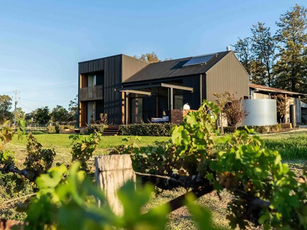 the accommodation exterior of The Black Shed, Mudgee