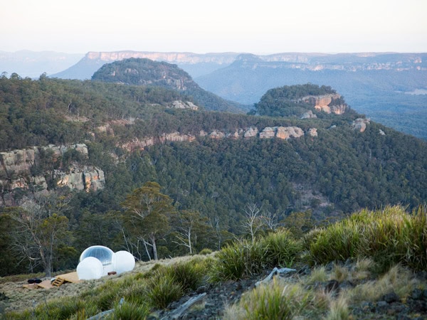 Bubbletent Australia overlooking the Capertee Valley
