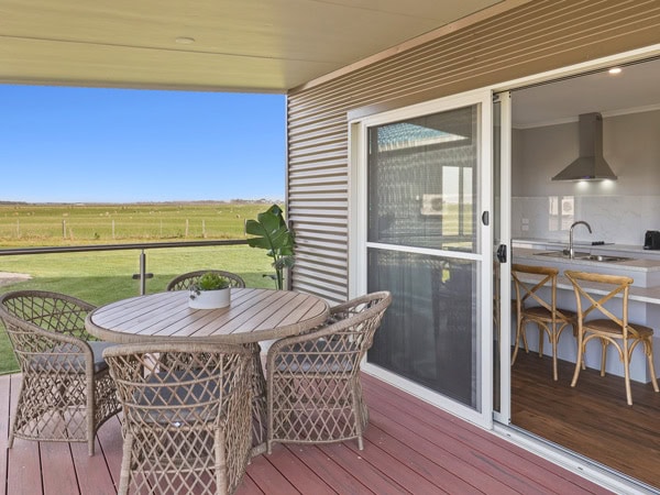 the outdoor deck at Kilsby Sinkhole & Accommodation