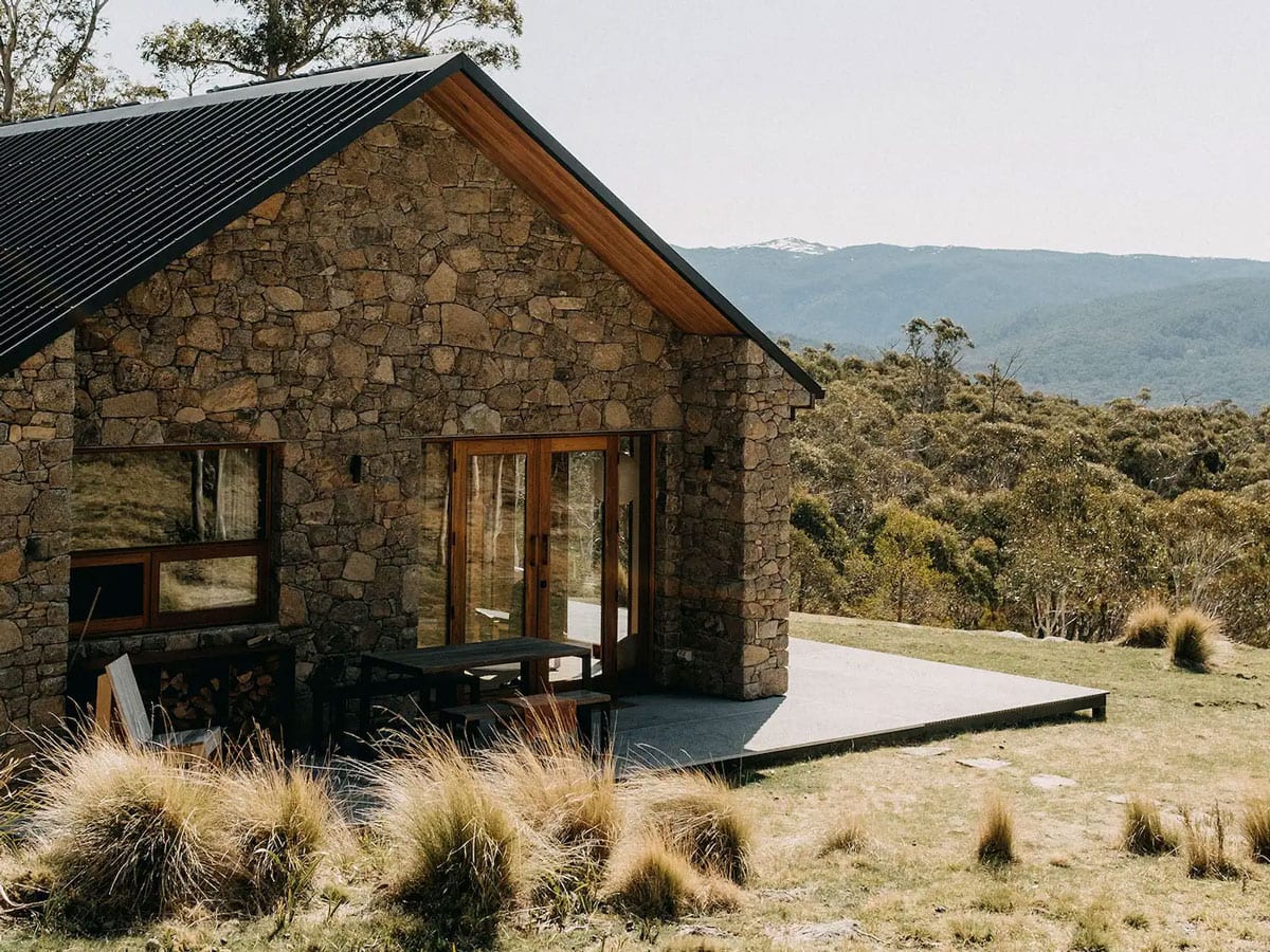 the property exterior of Mill Cabin, Jindabyne