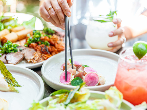 bottomless brunch at Hello Auntie