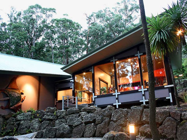 the exterior of Qdos Café in Lorne