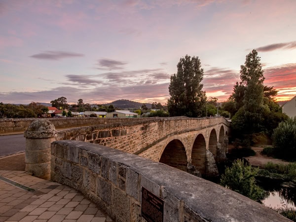 the heritage-listed stone arch Richmond Bridge