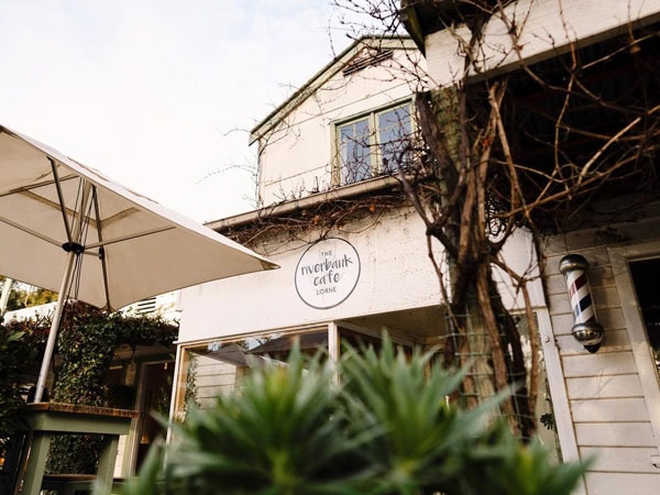 the exterior of Riverbank Café, Lorne