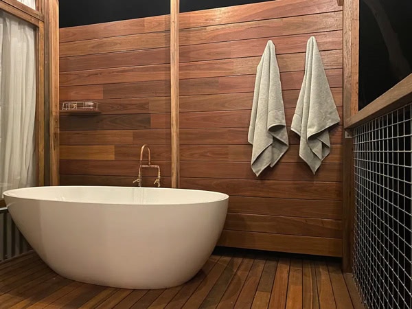 the tub at Three Green Doors, Hobart