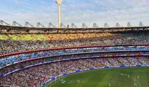 an afl game in melbourne stadium