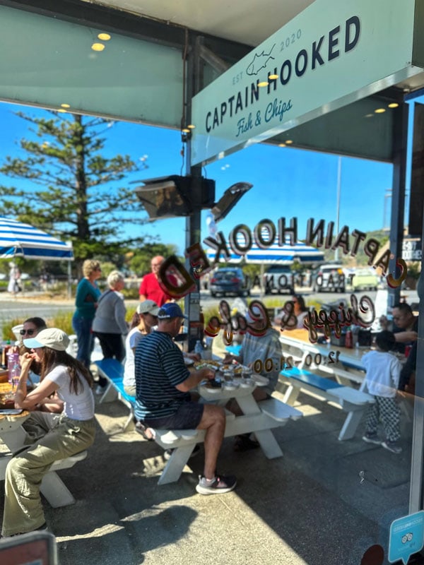 al fresco dining at Captain Hooked, Lorne