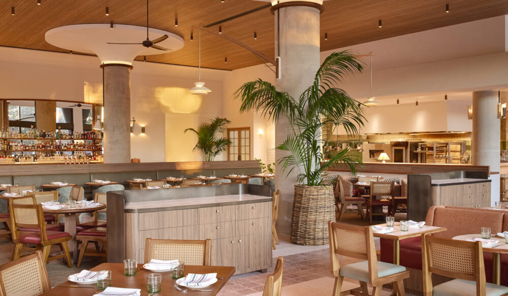 the dining interior of LiTO, Burleigh Heads restaurants