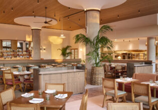 the dining interior of LiTO, Burleigh Heads restaurants