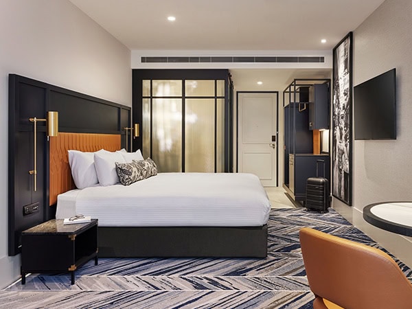 Dorsett Melbourne room