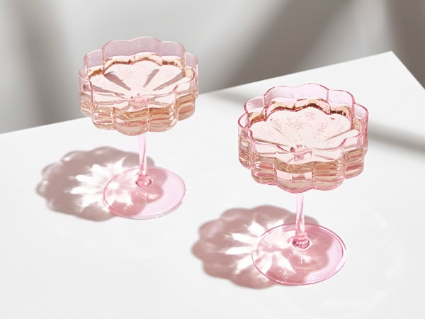 Pink glasses for wine, cocktails and desserts