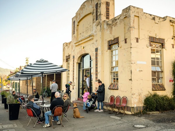 people outside Fox in the Chamber eatery, Woodend