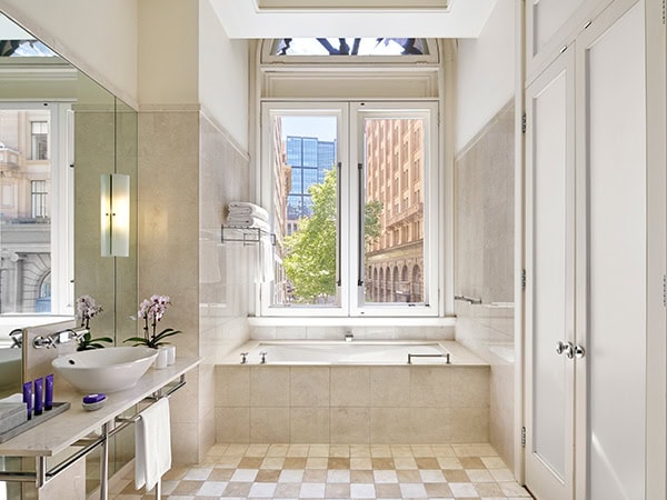 the fullerton hotel sydney heritage bathroom