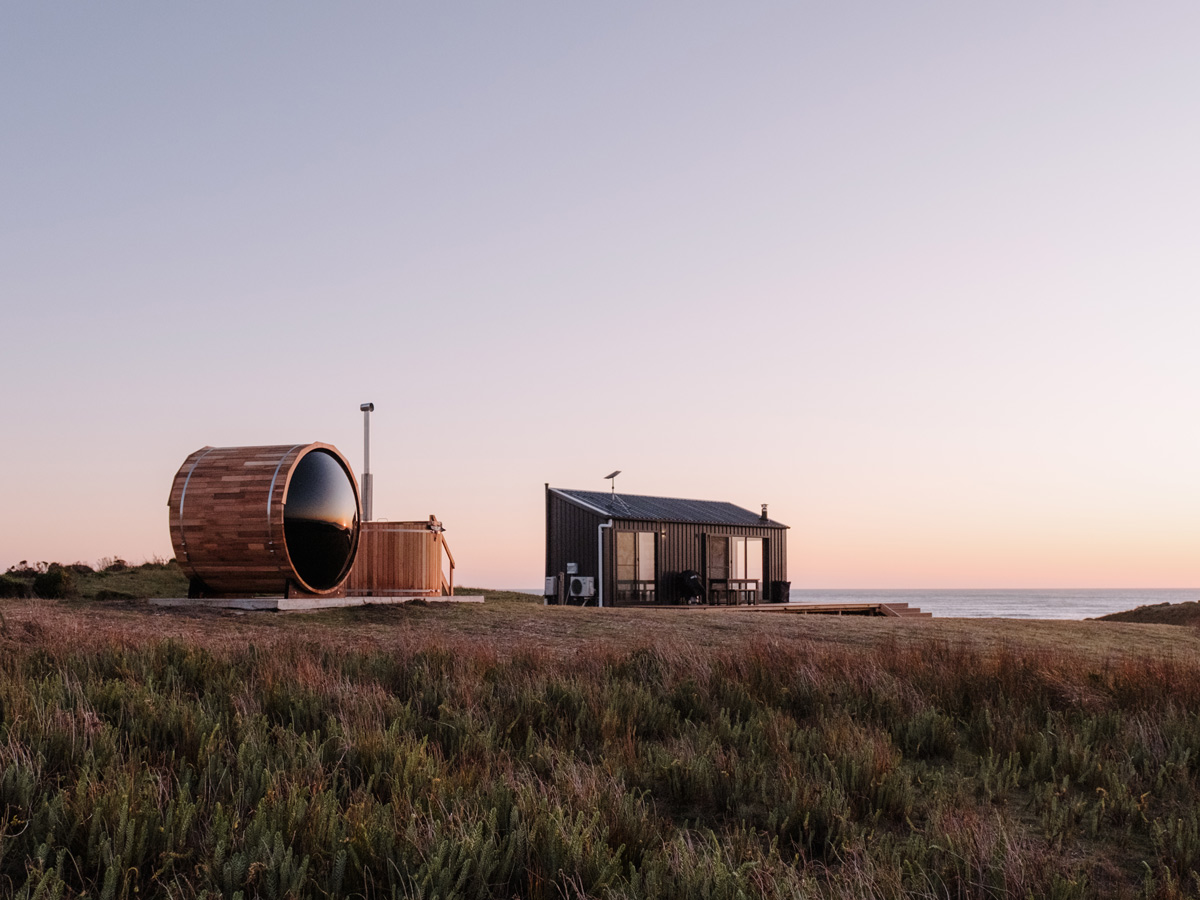 Sauna and accommodation at Red Rock Hut in tasmania