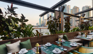 al fresco dining at Stan’s Lounge, Howard Smith Wharves