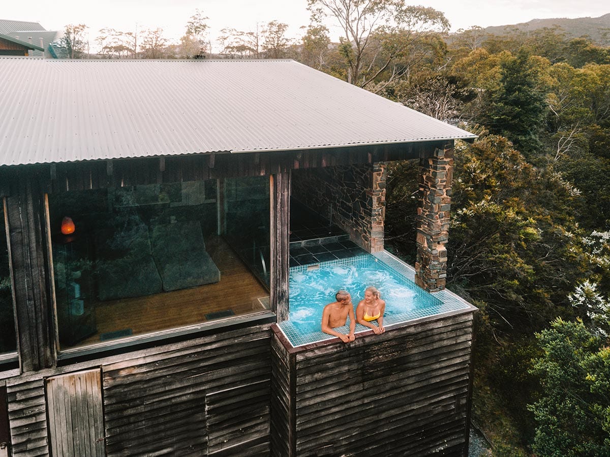 A couple in the pool at Peppers Cradle Mountain