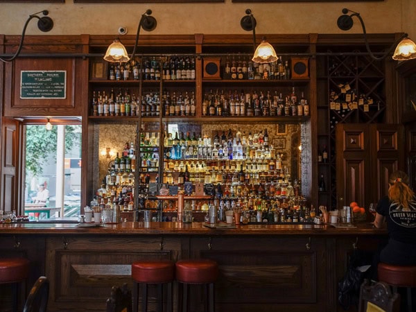 the bar at The Gresham, Brisbane