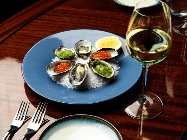 oysters and champagne at Bommie Restaurant, Hamilton Island