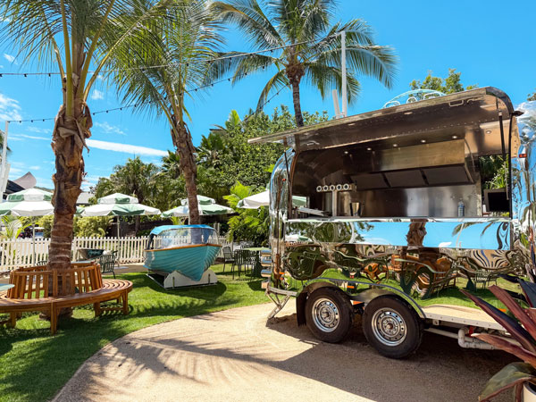 a tropical alfresco setting at The Palms, Whitsundays