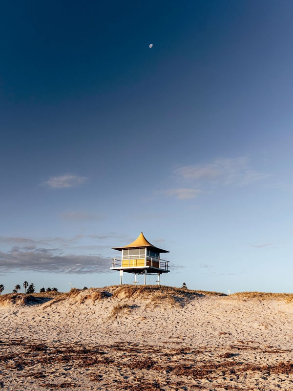 Semaphore Lifeguard-Towe