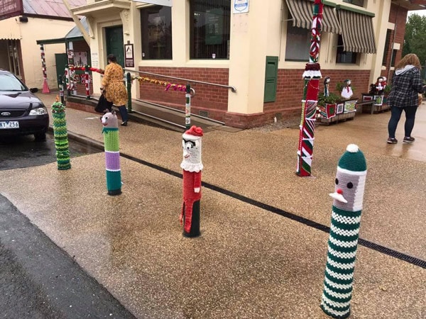 Christmas crochet and yarn bombs in Chiltern, Vic