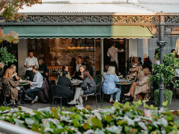 alfresco dining at Albert’s Wine Bar, Melbourne, VIC